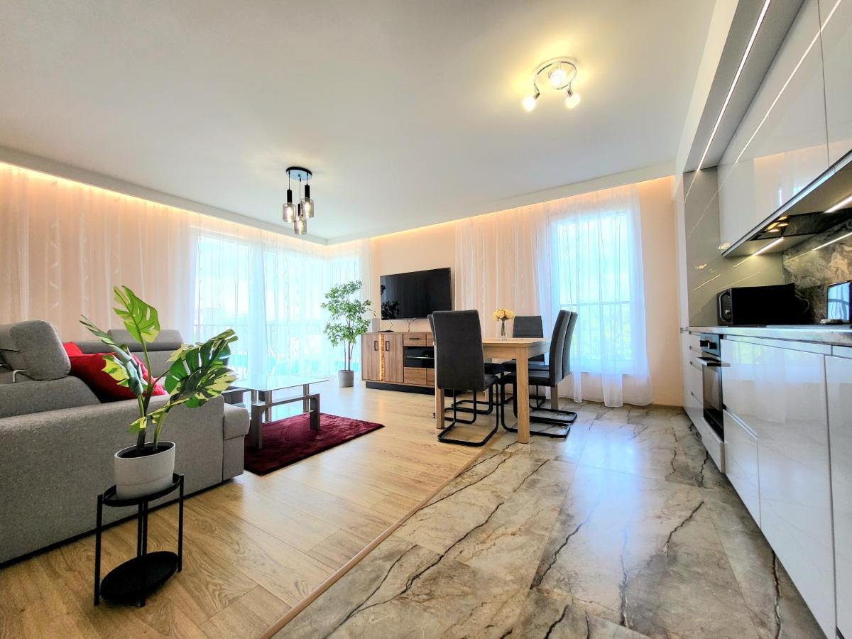 Eksclusive Apartment Paradise Down Town 6 Persons 3 Rooms Krakow Bagian luar foto
